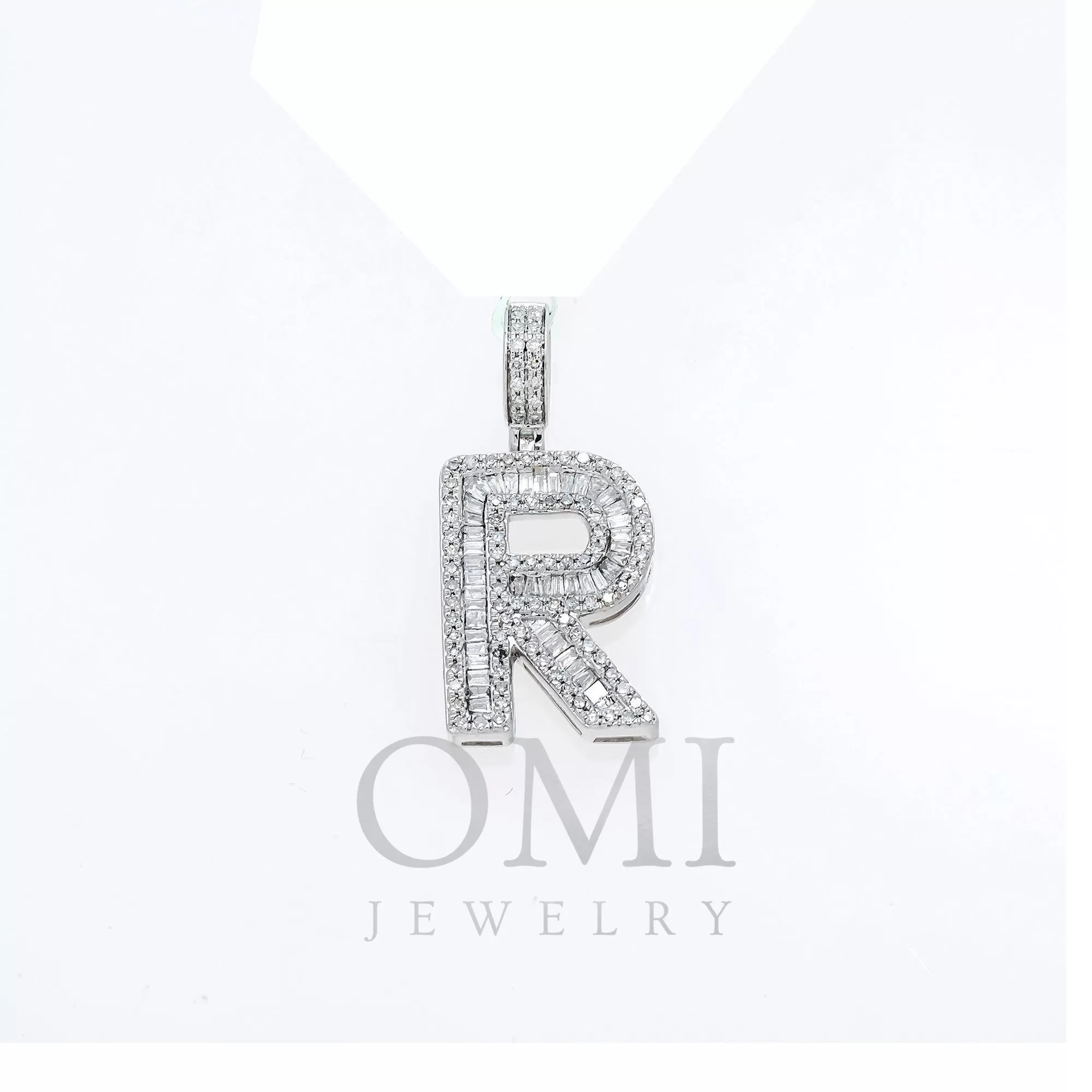 10K GOLD BAGUETTE AND ROUND DIAMOND INITIAL R PENDANT 1.50 CT