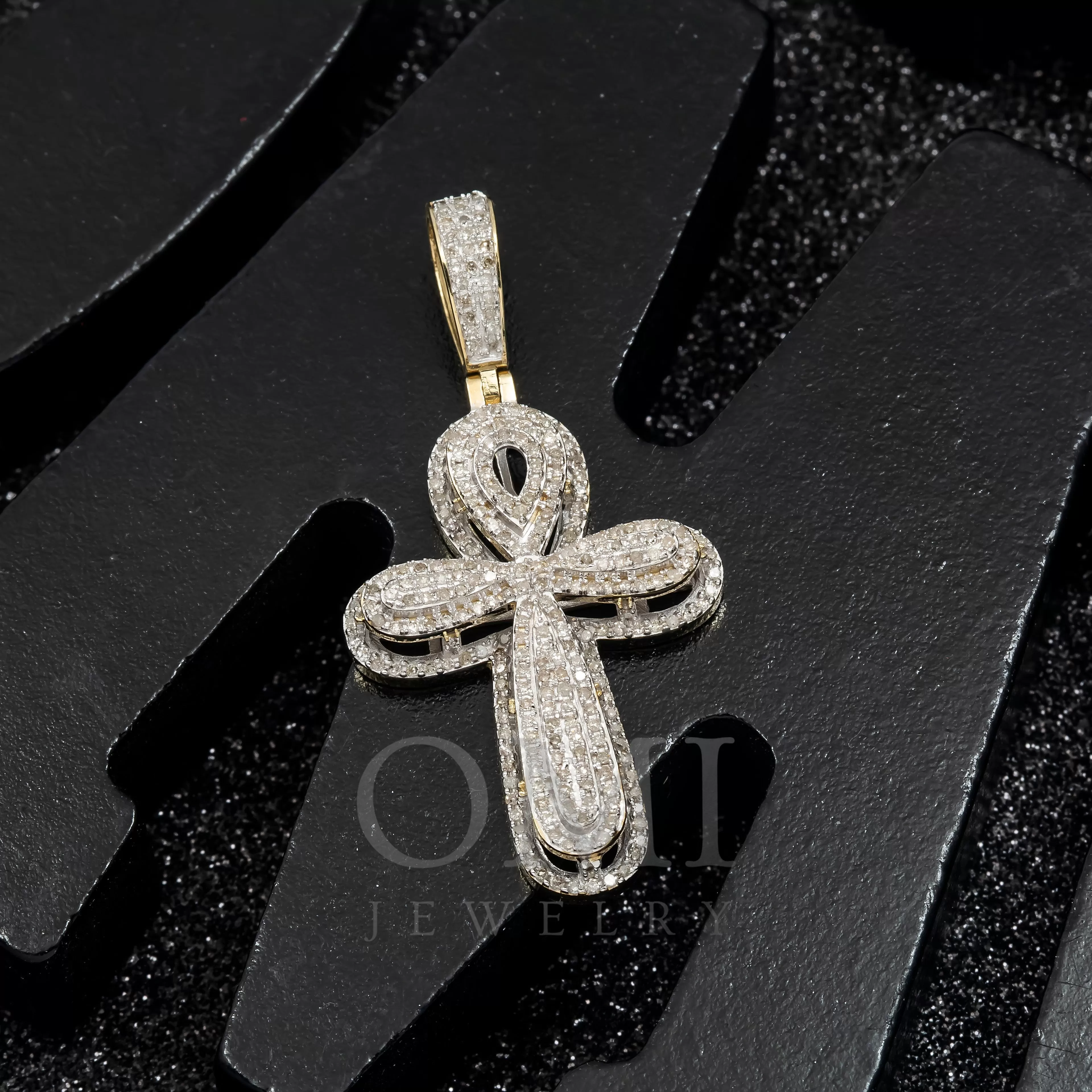 10K GOLD DIAMOND ROUNDED CROSS PENDANT 0.97 CT