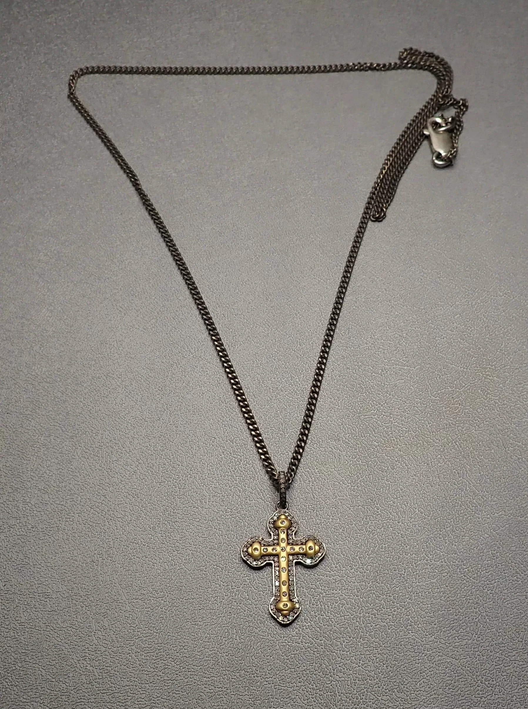 14 K GOLD/DIAMOND CROSS NECKLACE