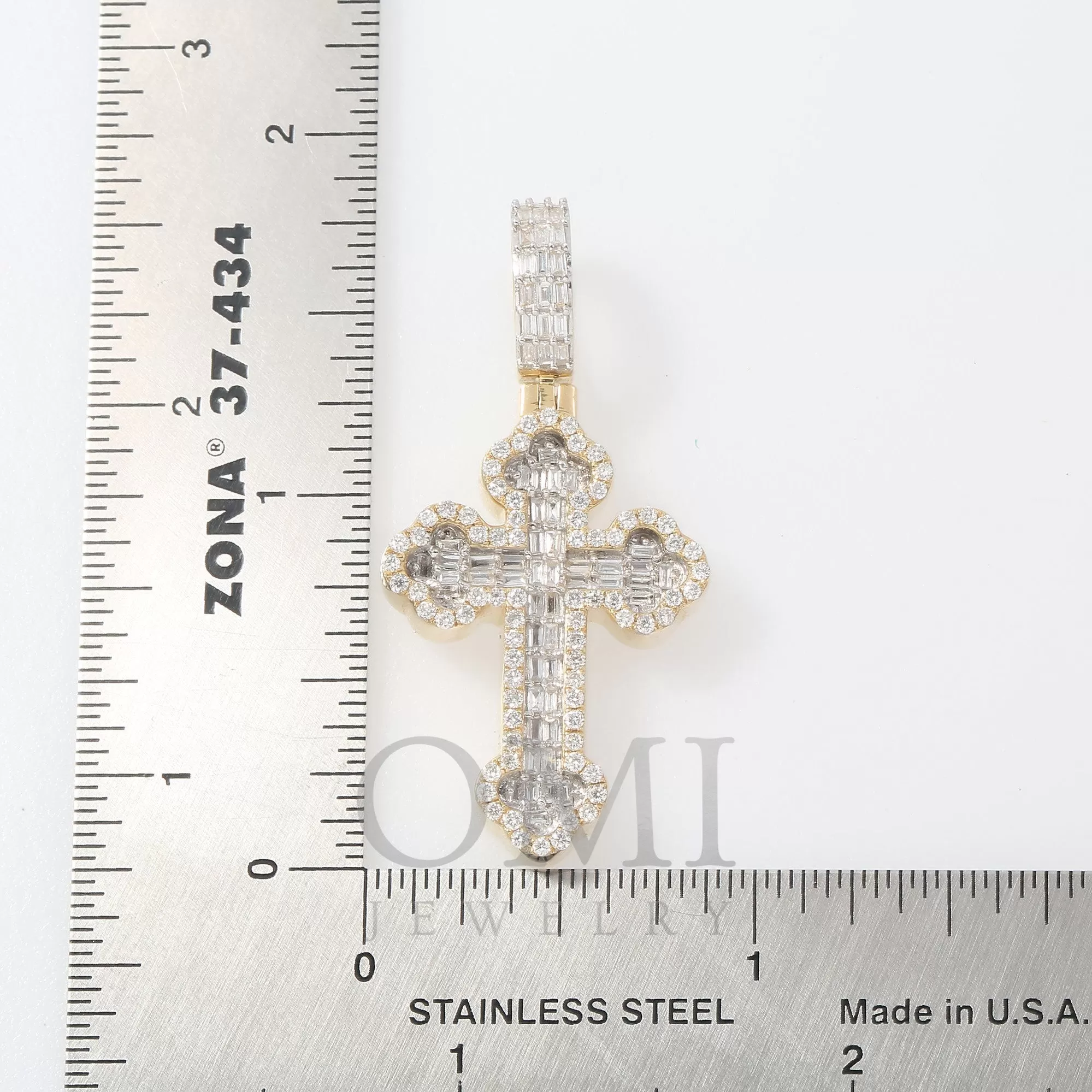 14K GOLD BAGUETTE AND ROUND DIAMOND CROSS PENDANT 1.25 CT