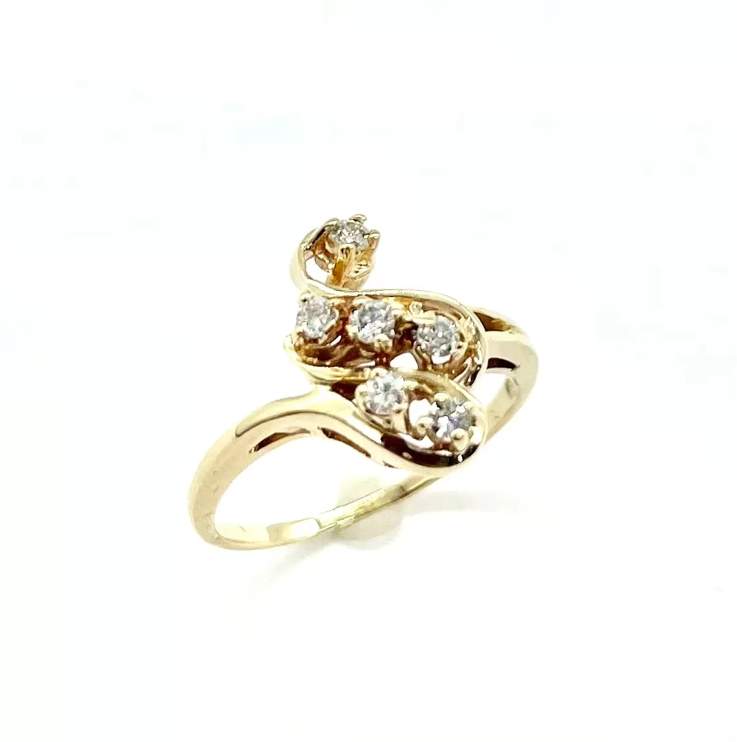 14k Yellow Gold Diamond Swirl Ring