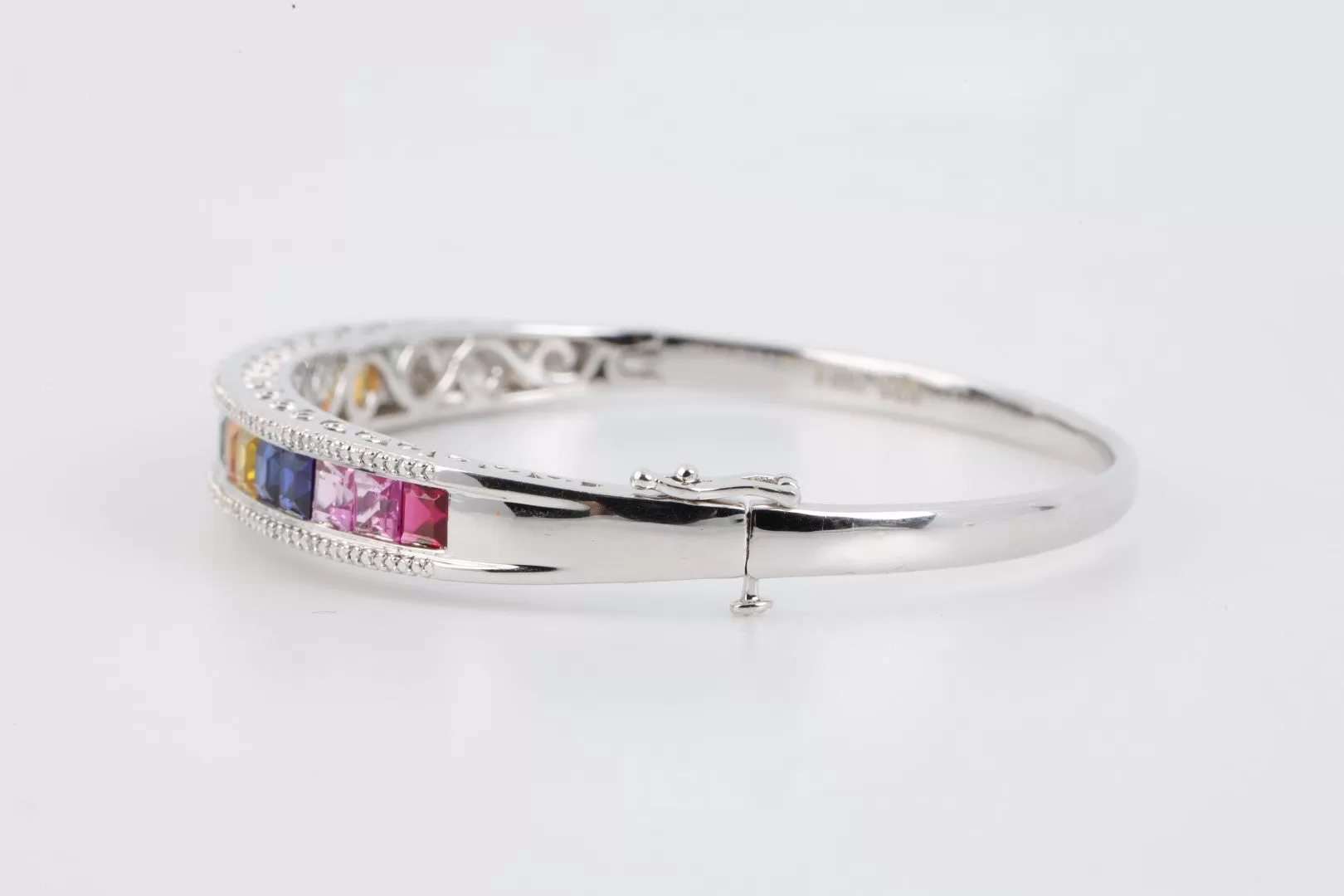 7" 925 Silver 3.94tcw Colored Stone 0.10tcw Diamond Bangle Bracelet (20.00g.)