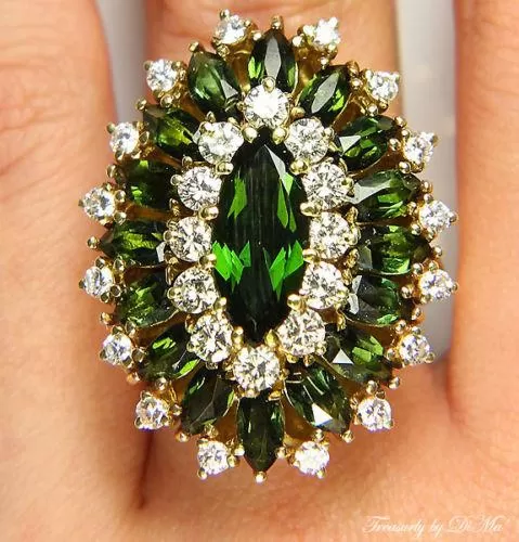 9.73CT HUGE VINTAGE ESTATE RETRO GREEN TOURMALINE DIAMOND CLUSTER BALLERINA RING