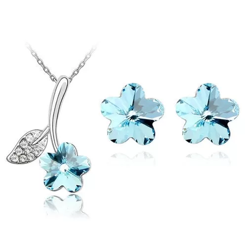 Austrian Crystal Flower Necklace & Earrings Fashion Jewelry Set