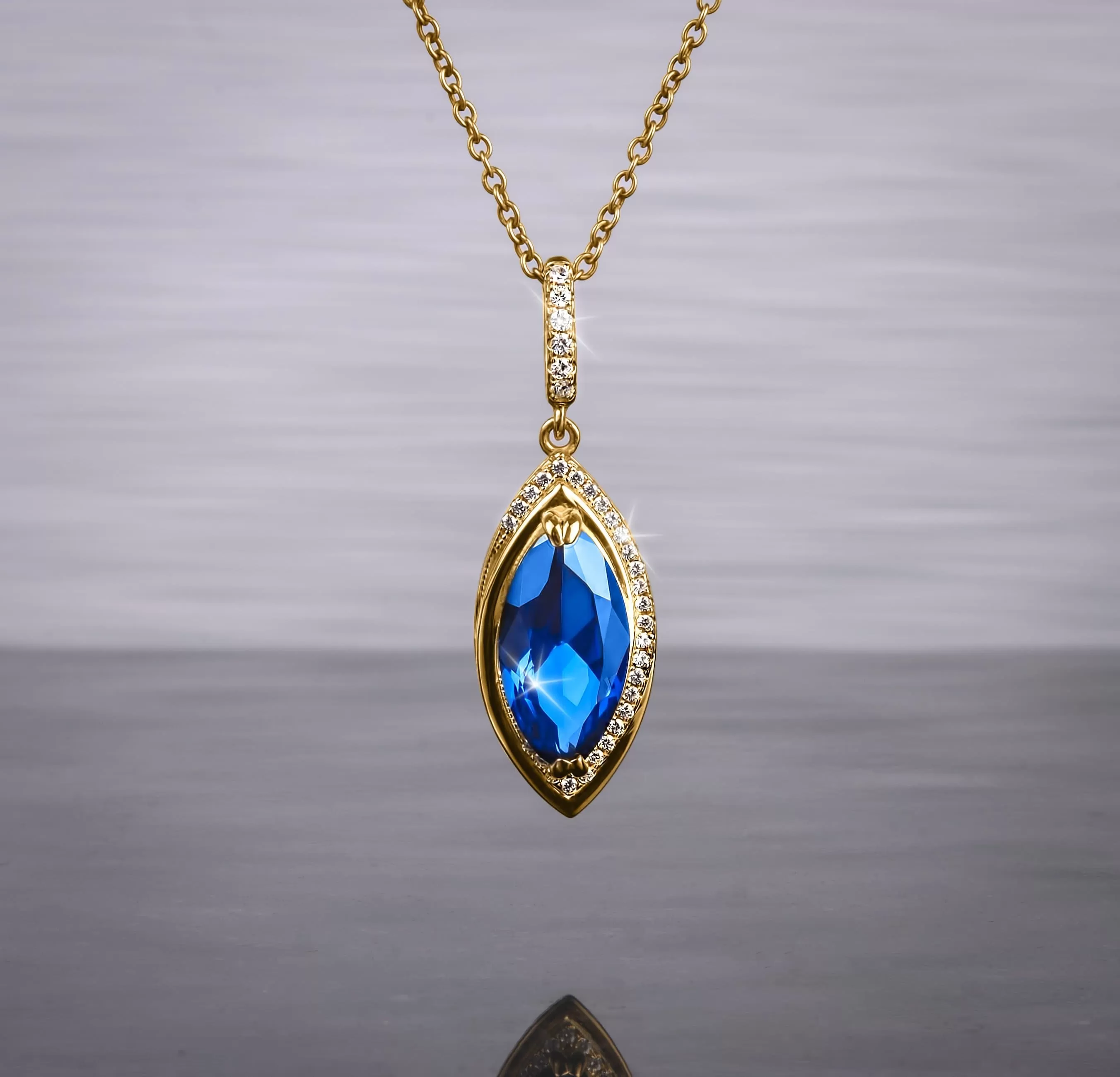 Ceylon Marquis Pendant