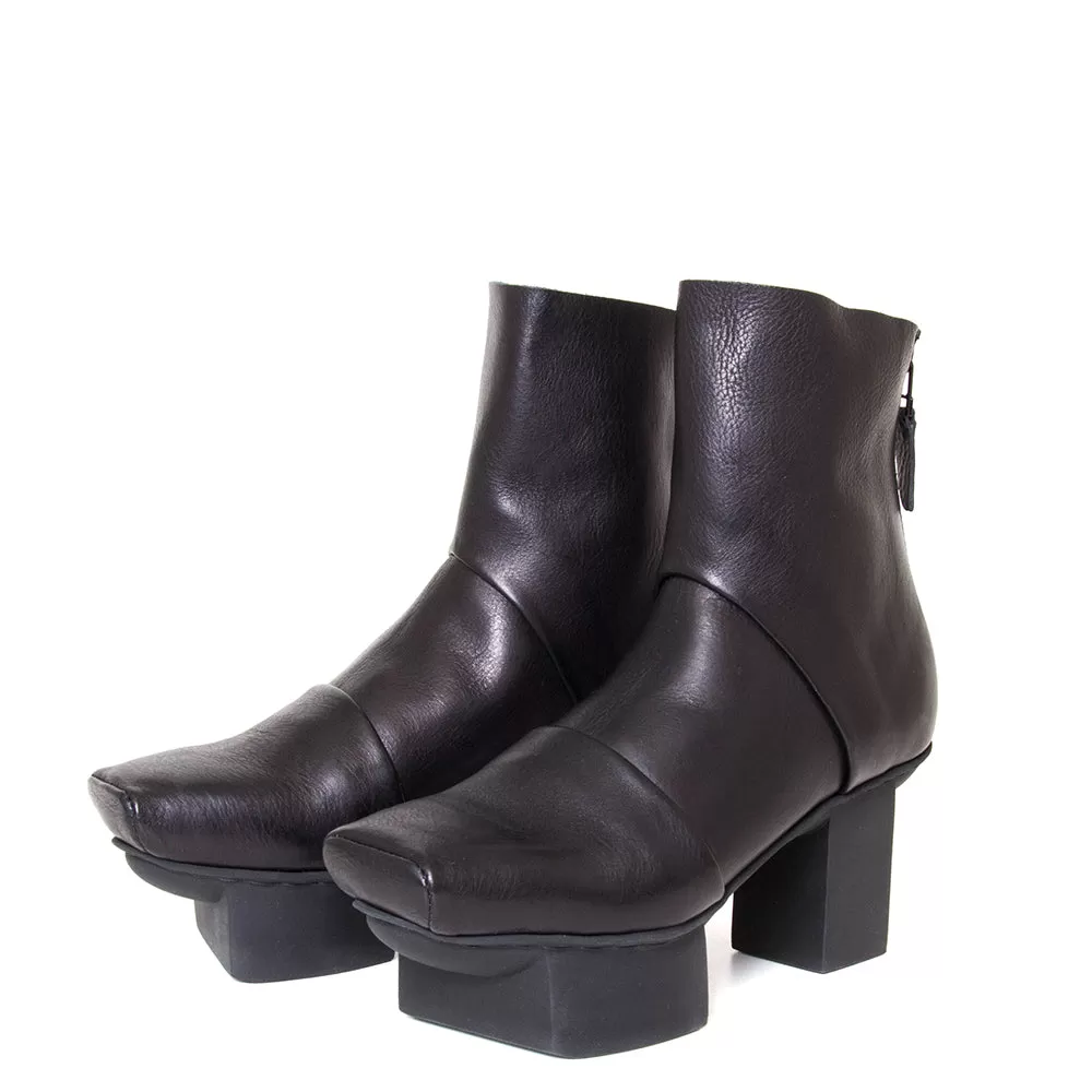 Challenge Platform Leather Ankle Boot