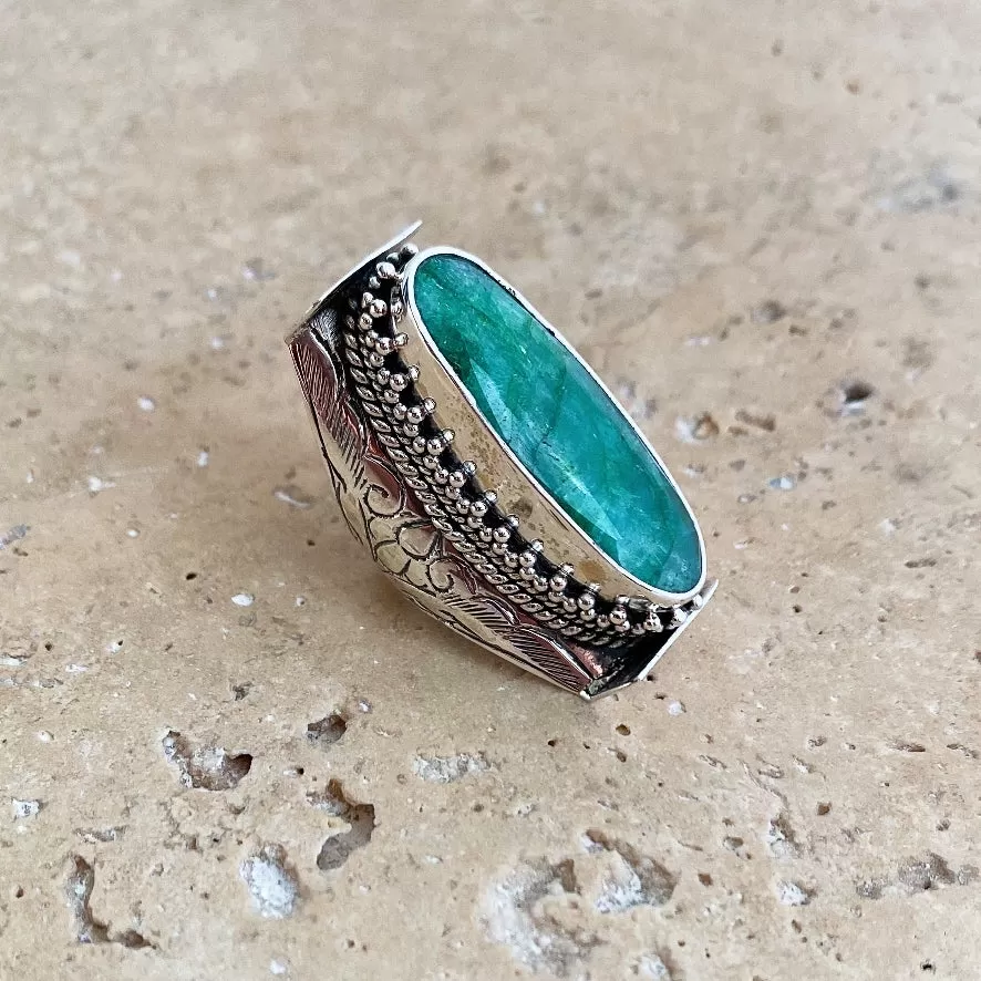 Emerald Quartz Ring - Devani