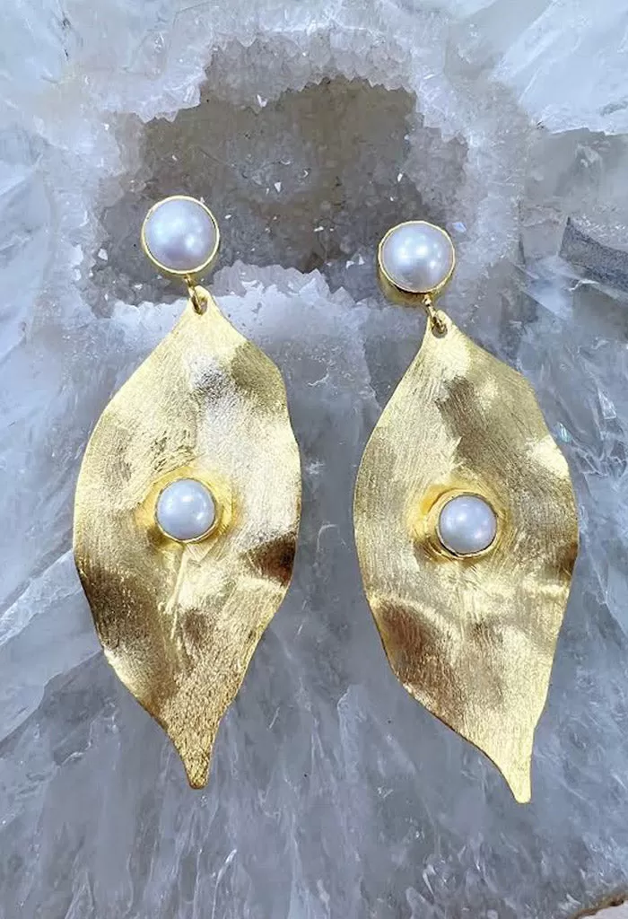 Laura Earrings-Gold