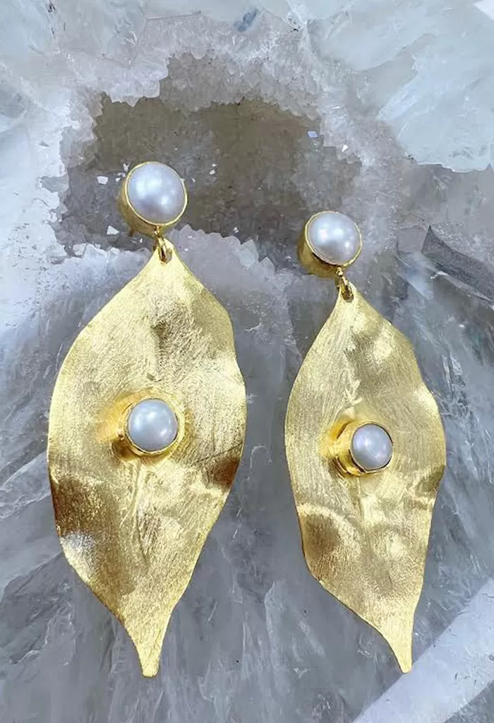 Laura Earrings-Gold