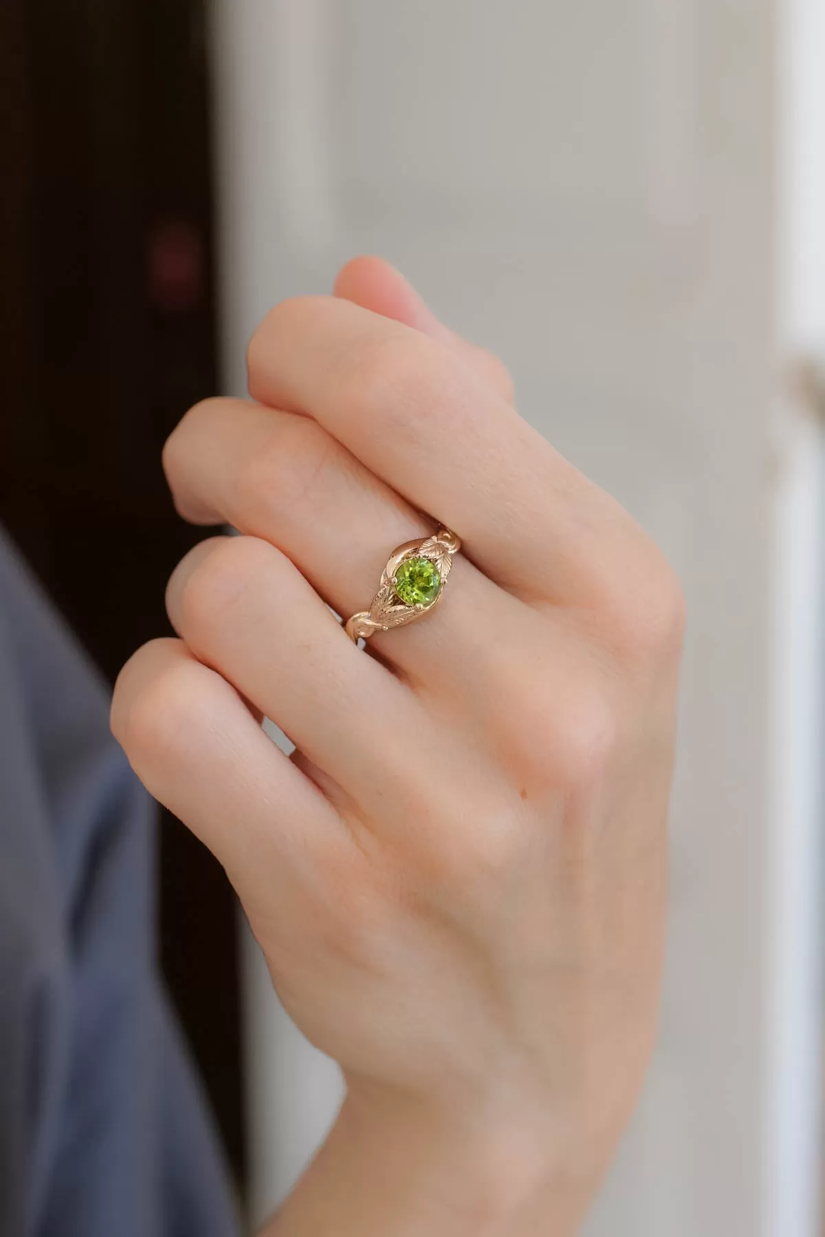 Nature proposal ring with peridot, leaves ring / Azalea