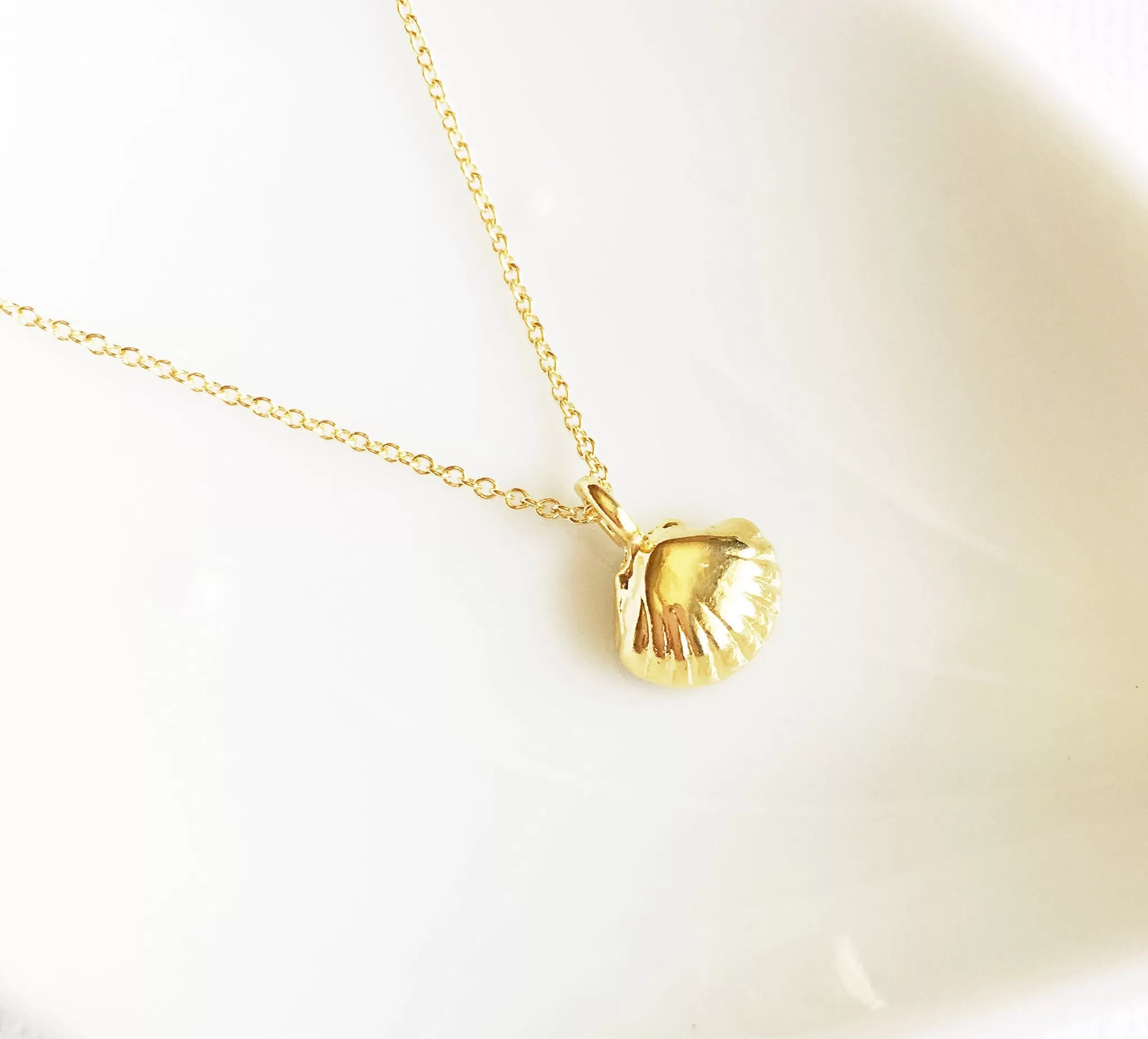 Necklace Lili - sea shell (N218)