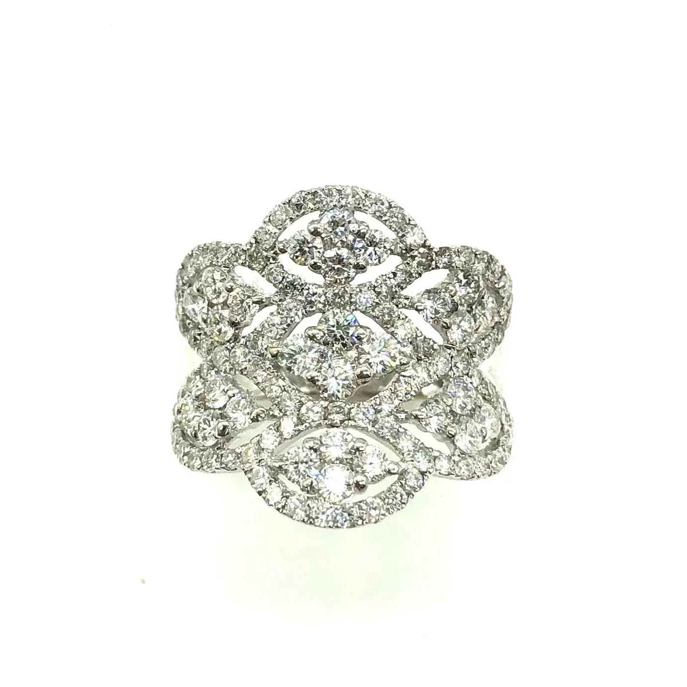 *New* 3.71 ctw Curved Diamond Cluster Ring