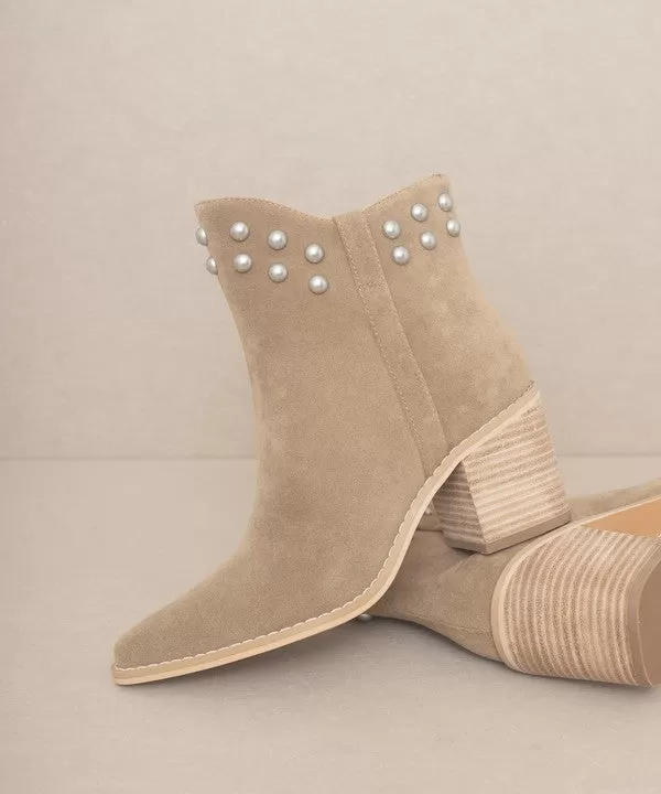 Oh My Alofi - Studded Collar Booties