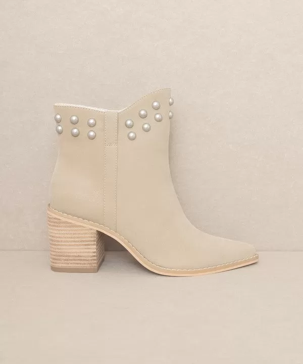 Oh My Alofi - Studded Collar Booties