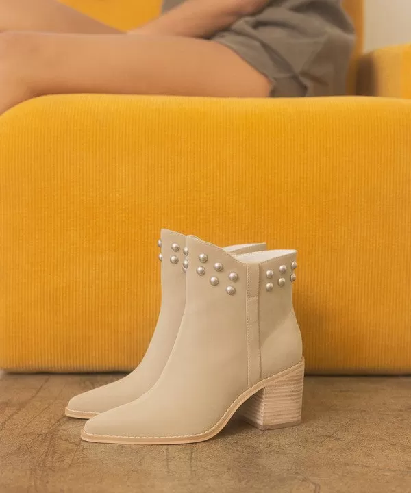 Oh My Alofi - Studded Collar Booties