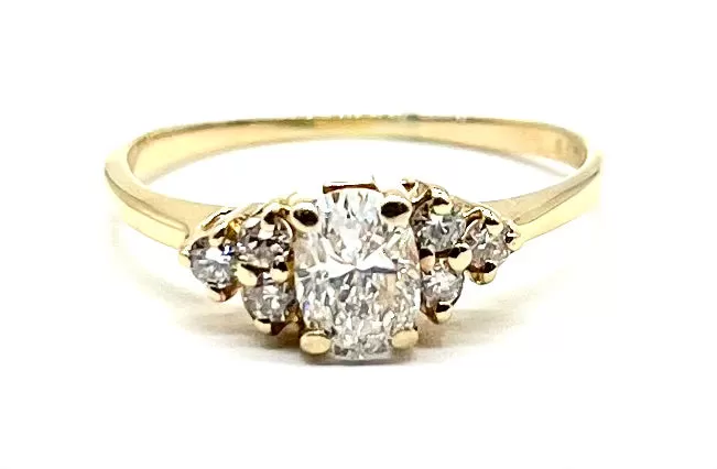 Oval Diamond Ring