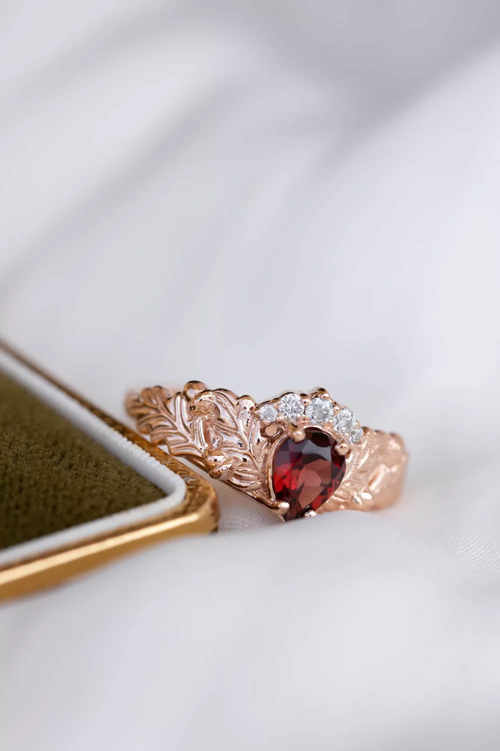 READY TO SHIP: Royal oak ring set in 14K rose gold, natural garnet pear cut 7x5 mm, moissanites, AVAILABLE RING SIZES: 6-8US