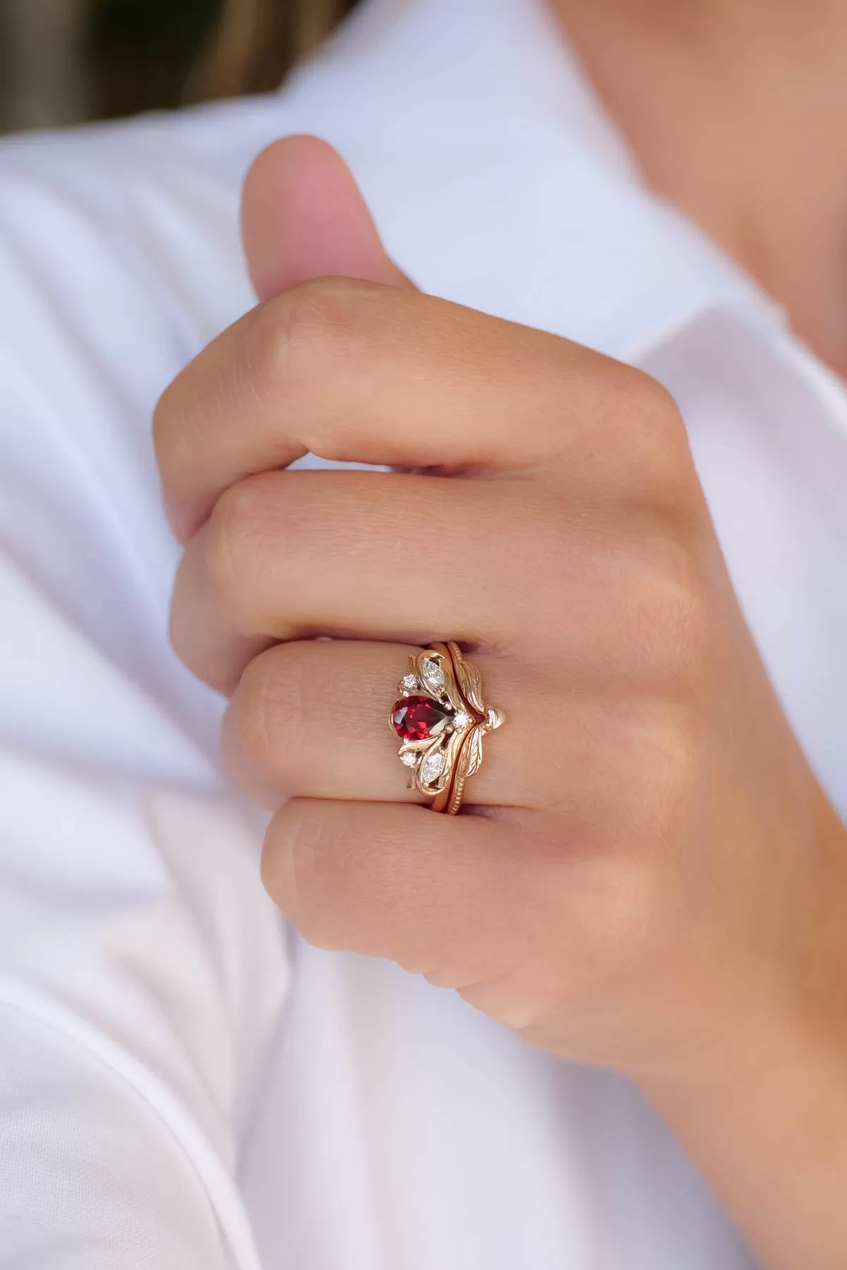 Split payment: Swanlake ring set with garnet and natural diamonds